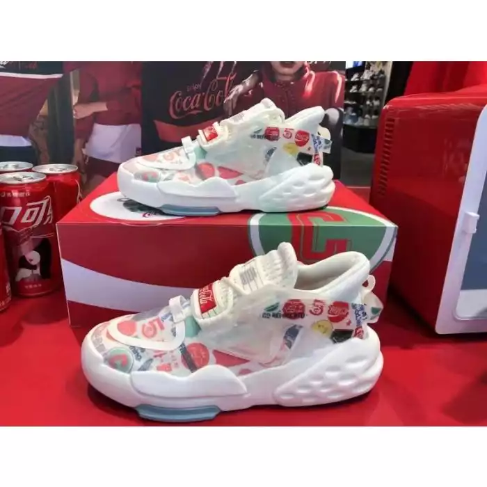 Anta x Coca Cola 