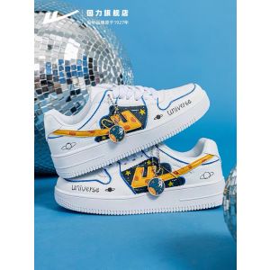 Warrior “Look at the Universe" Summer Hand-painted Trend Low Sneakers