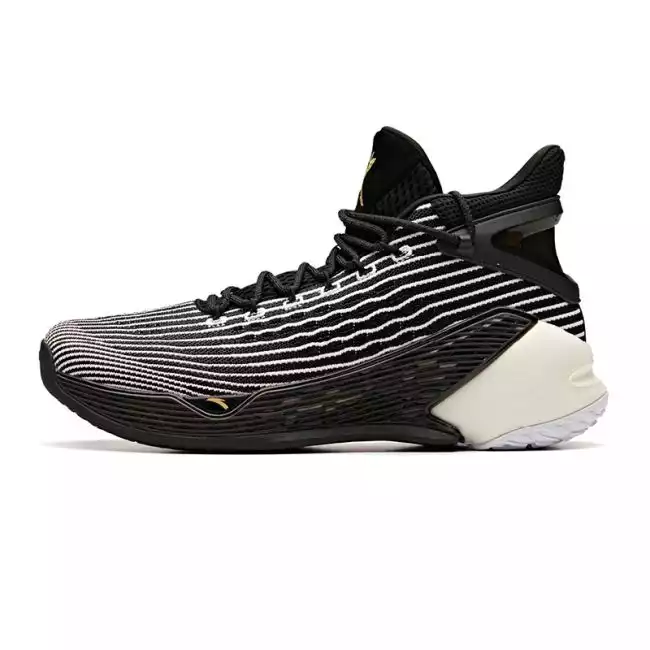 Kt 4 basketball shoes deals