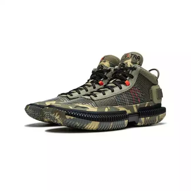 Nike camouflage basketball shoes hot sale