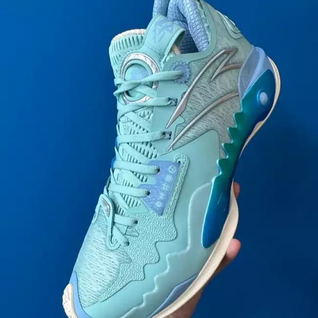 Kyrie Irving x Anta Shock Wave 5 Basketball Shoes Decomposition