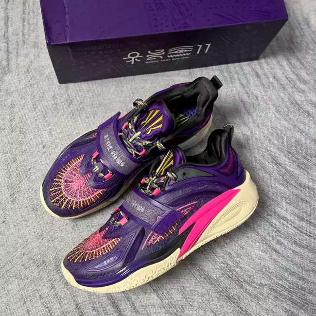 Kyrie irving shoes box clearance