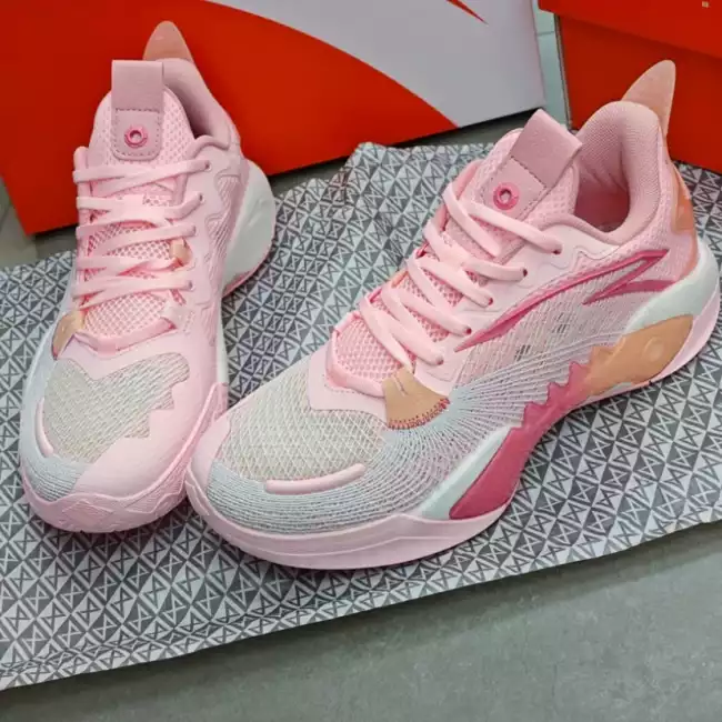 Kyrie Irving x Anta Shock Wave 5 V2 PRO PINK